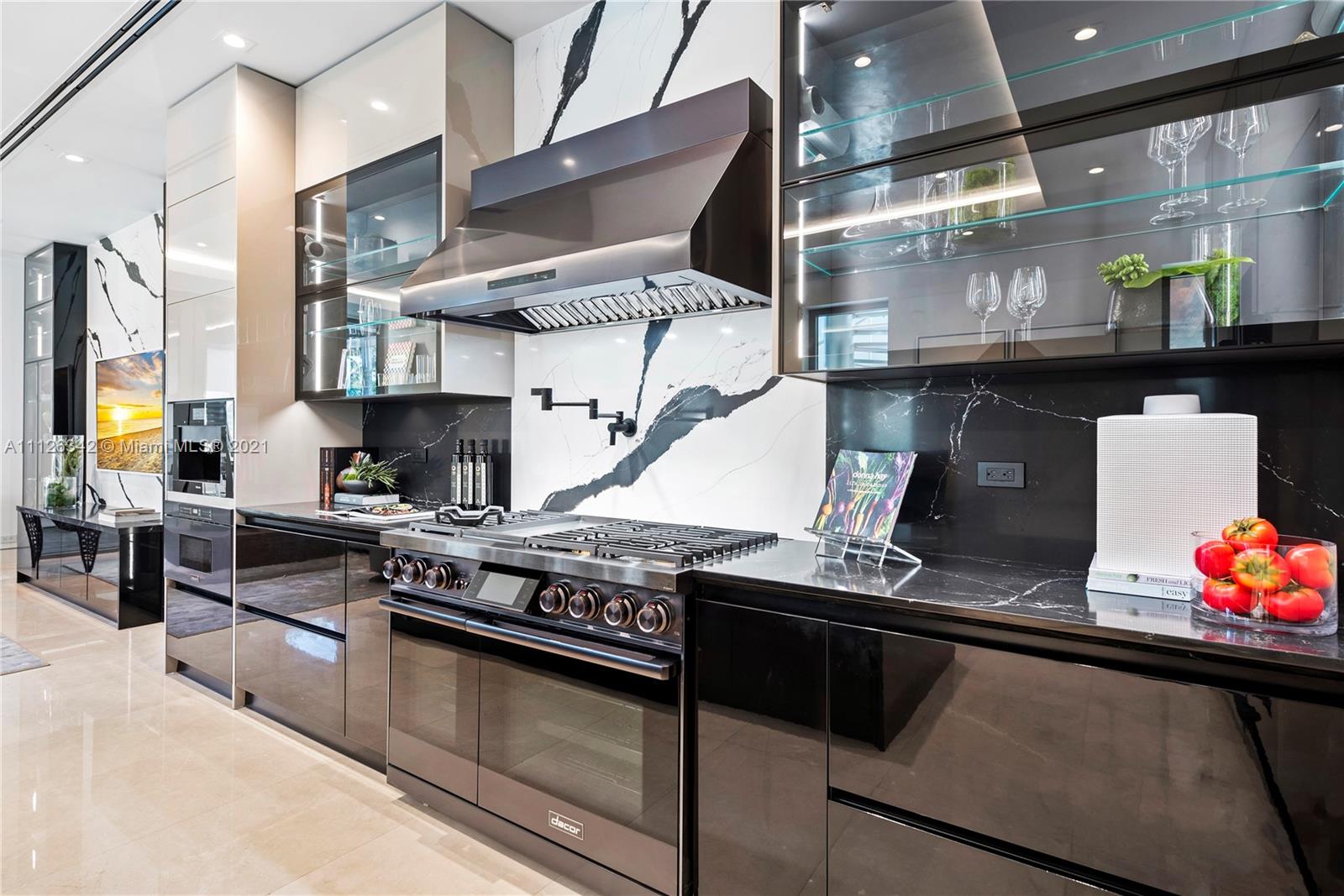 TOWN & COUNTRY ESTATES - Residential