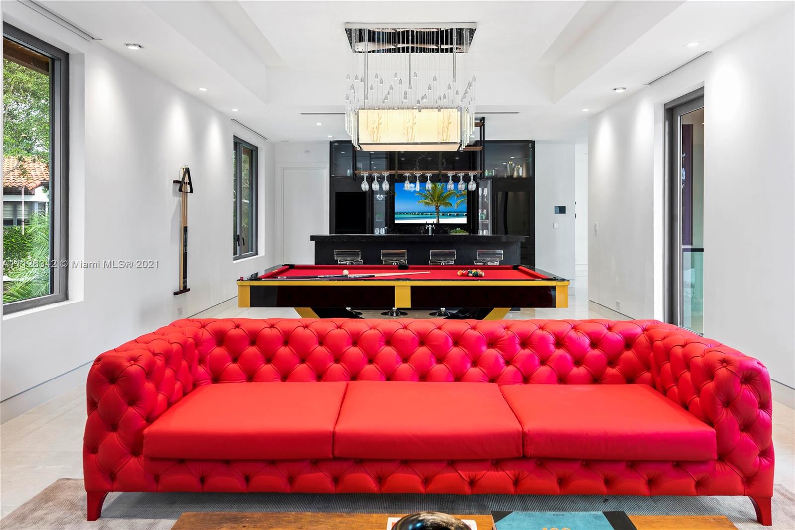 TOWN & COUNTRY ESTATES - Residential