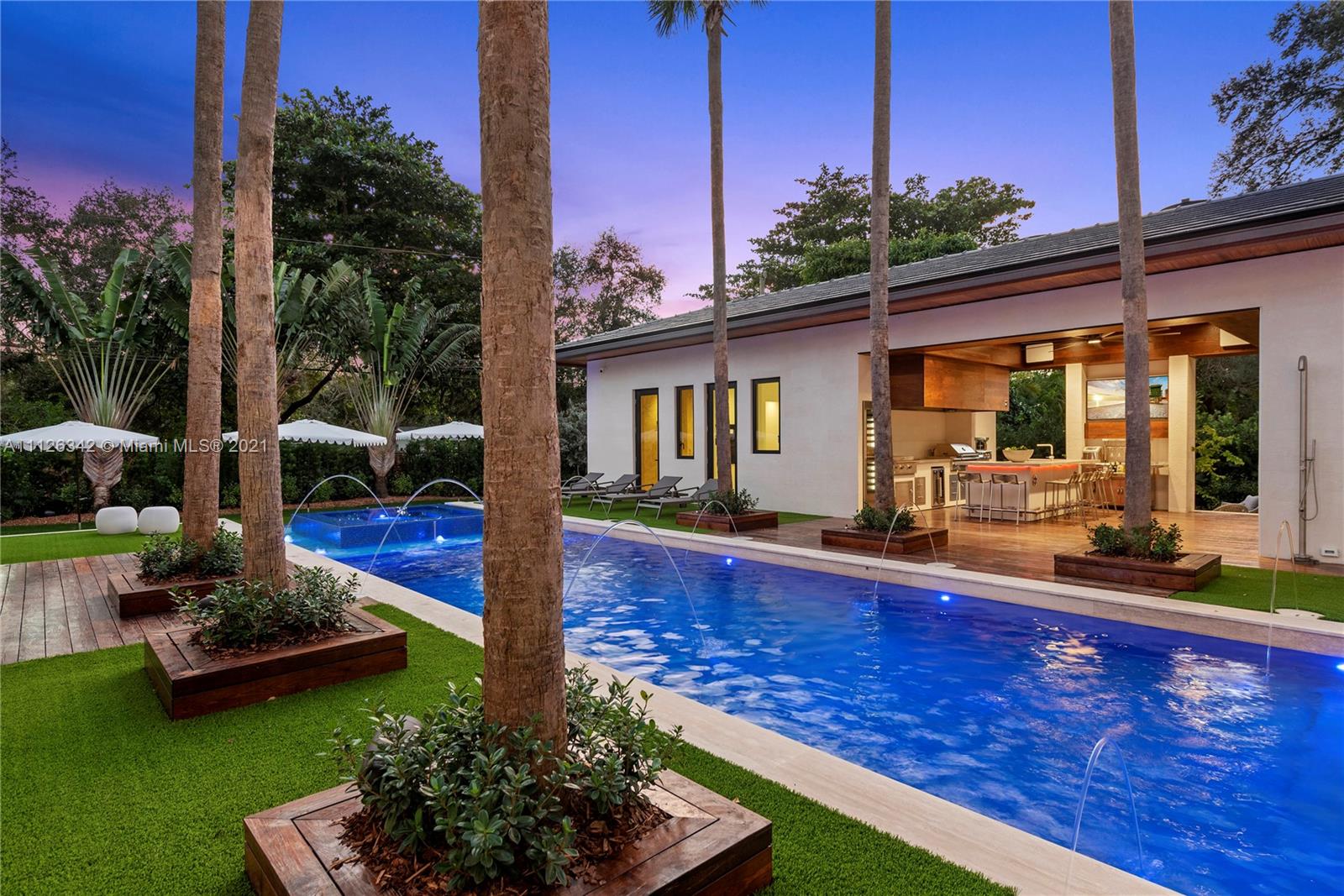 TOWN & COUNTRY ESTATES - Residential