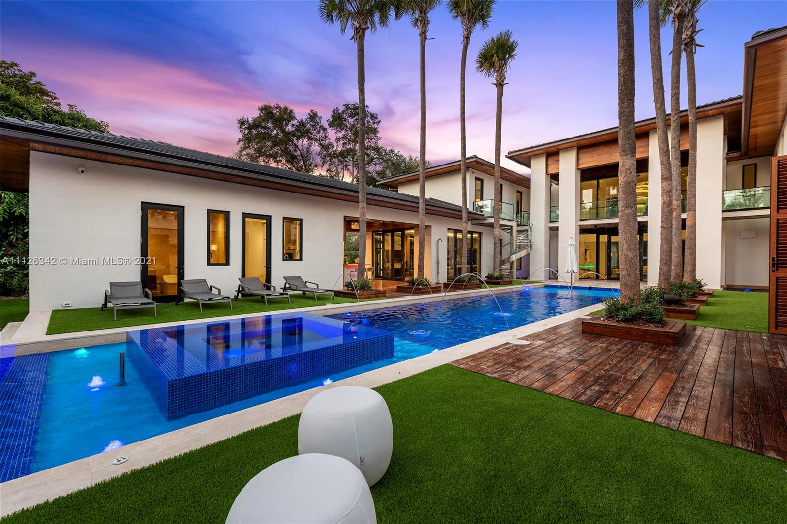 TOWN & COUNTRY ESTATES - Residential