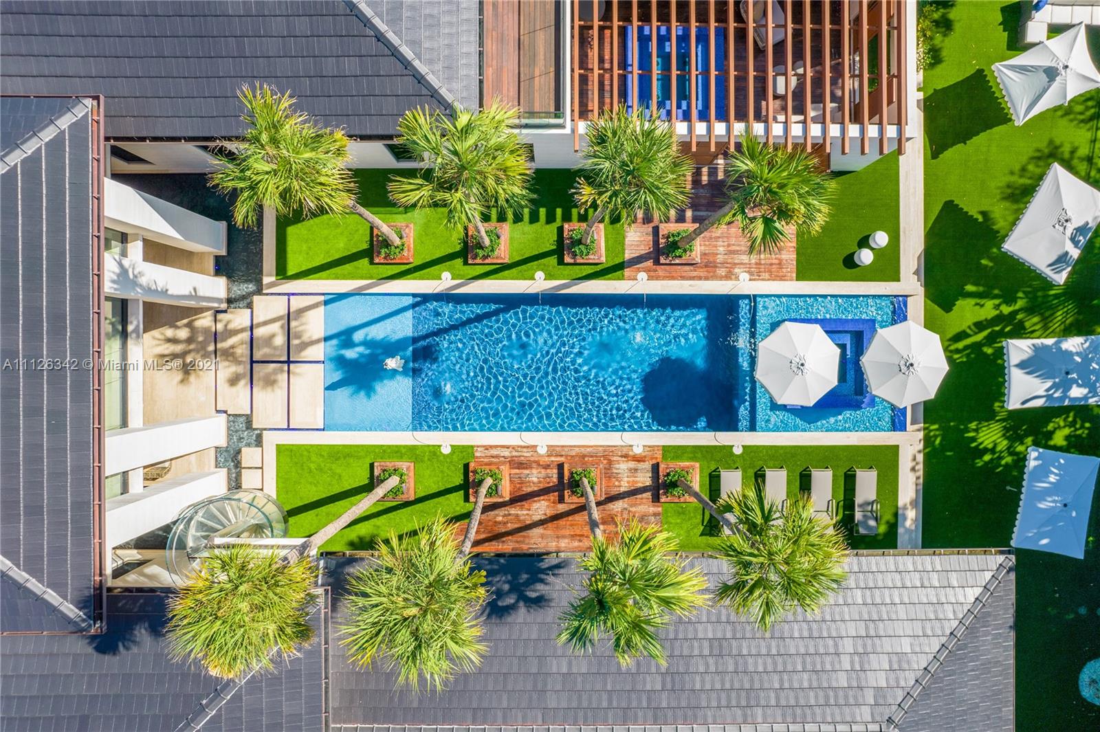 TOWN & COUNTRY ESTATES - Residential