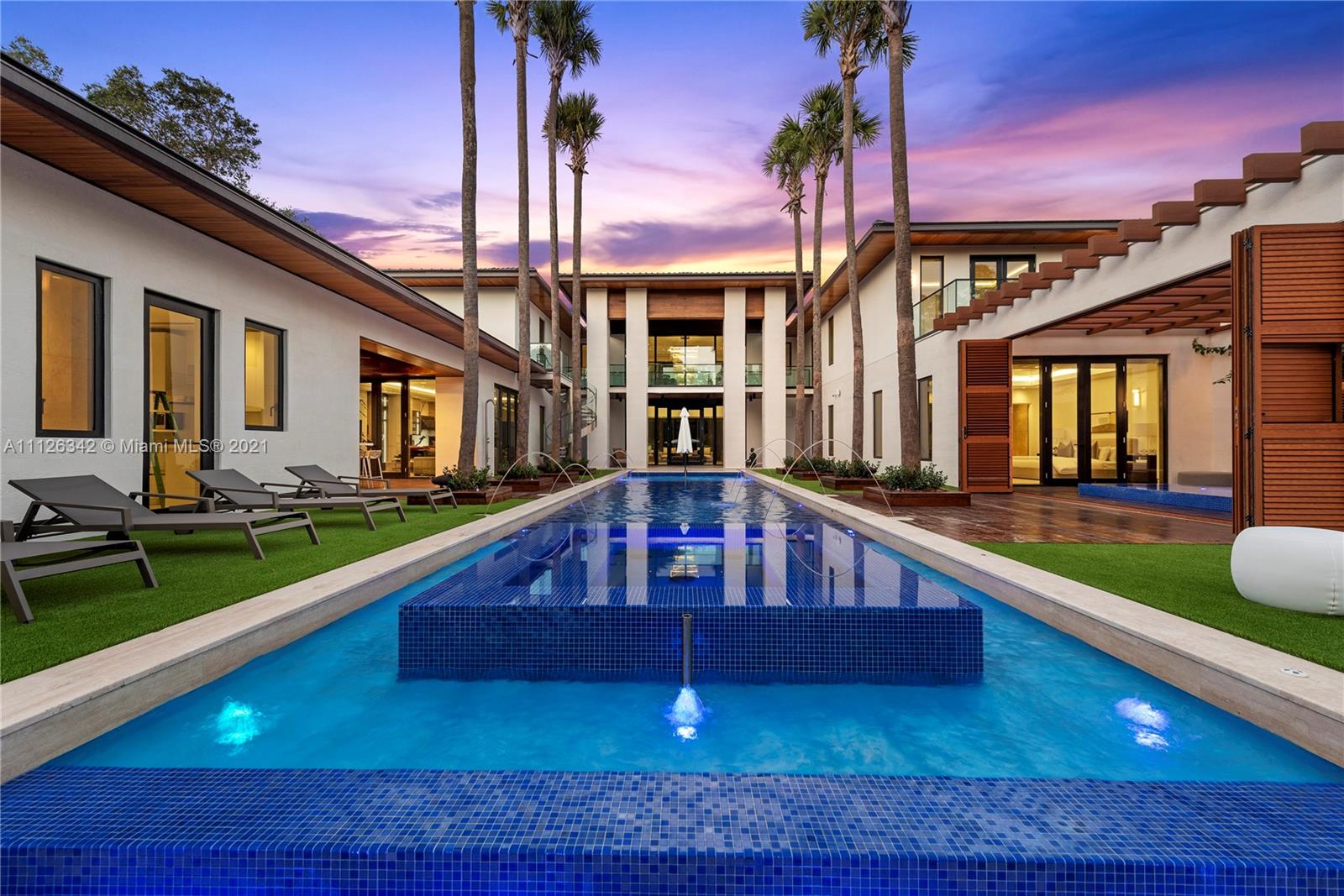 TOWN & COUNTRY ESTATES - Residential