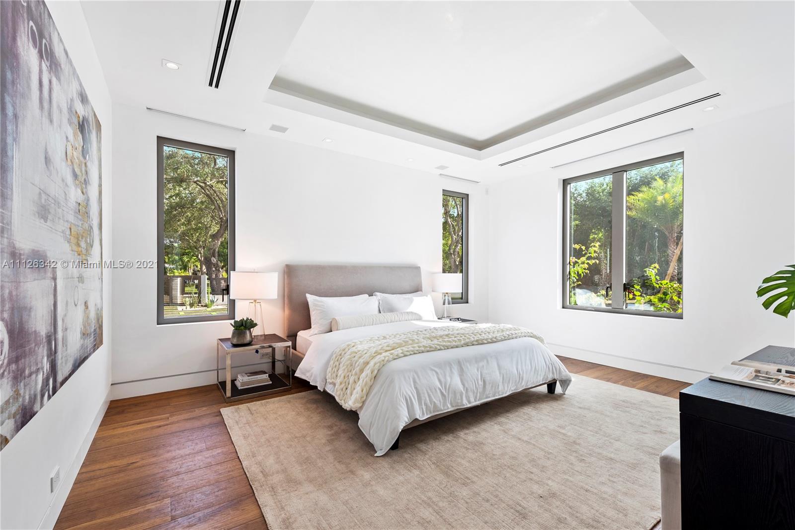 TOWN & COUNTRY ESTATES - Residential