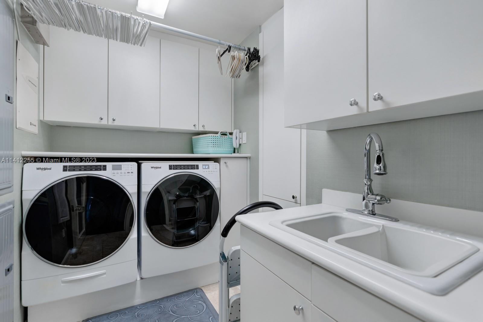 10295 COLLINS AVE RESDNTA - Residential