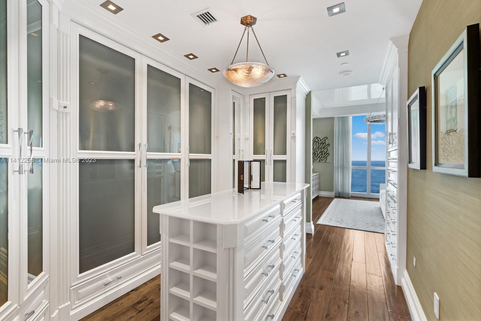 10295 COLLINS AVE RESDNTA - Residential