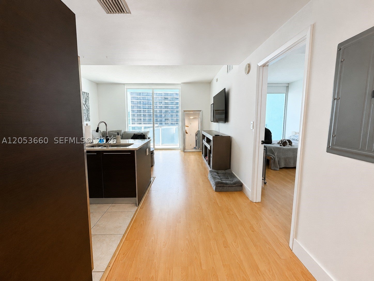 1900 N Bayshore Dr 3807