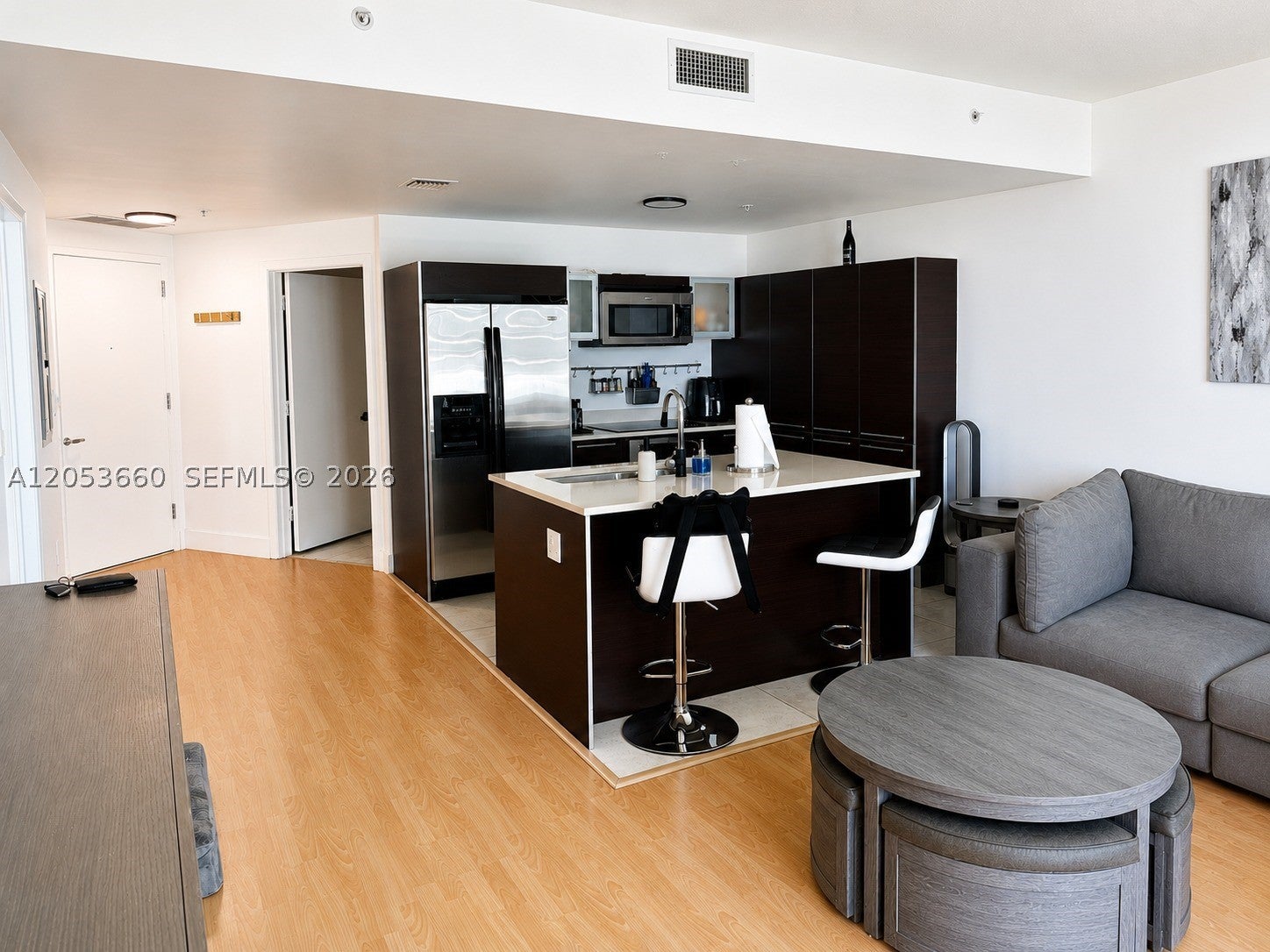 1900 N Bayshore Dr 3807