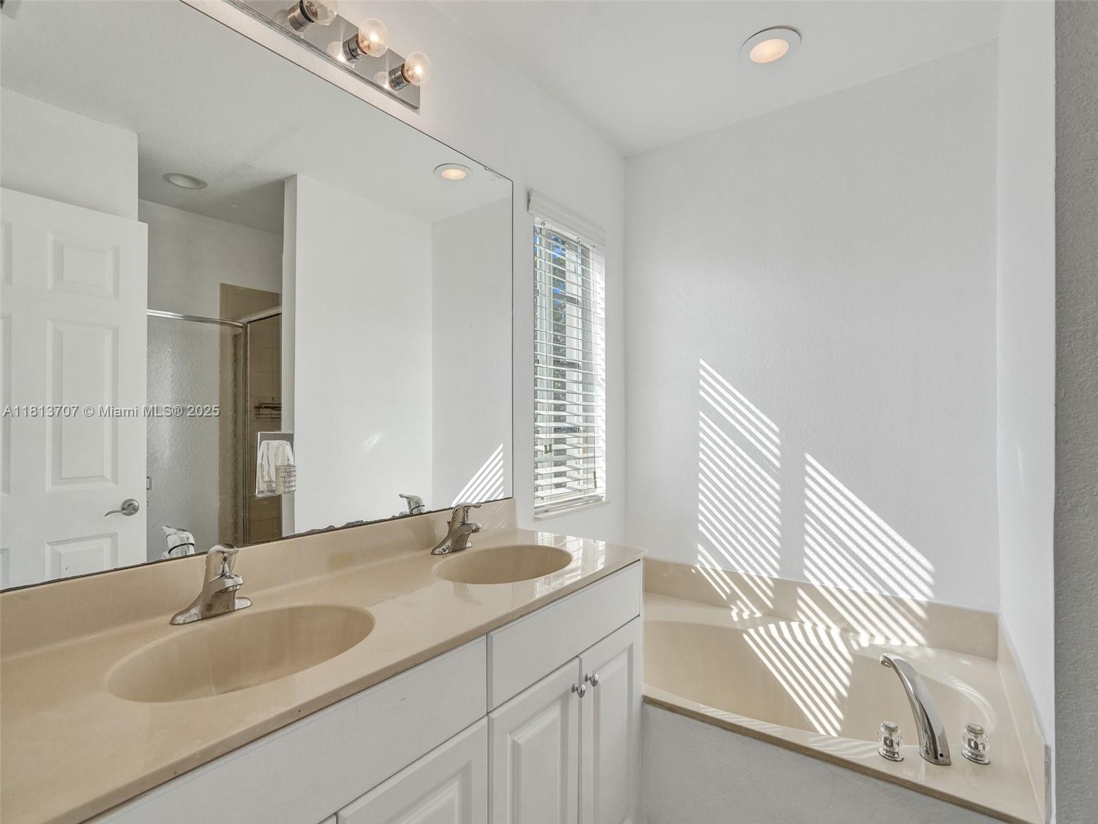 MARSH HARBOUR - Residential Lease