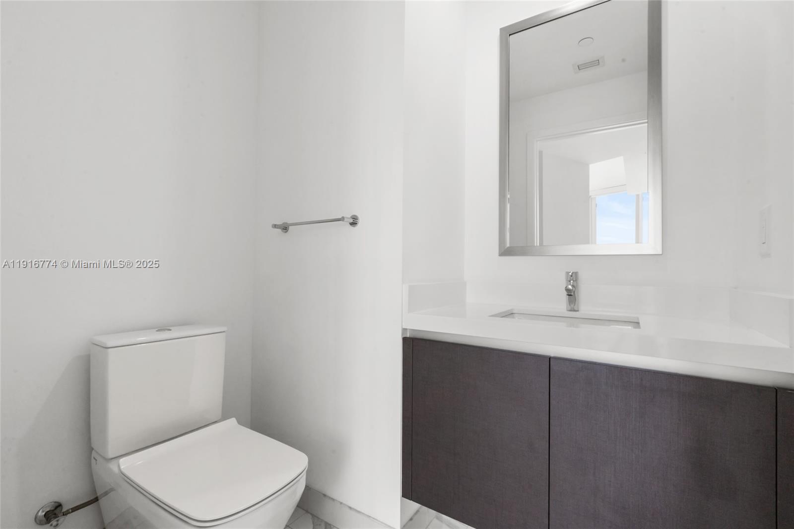 PARAMOUNT MIAMI WORLD - Residential