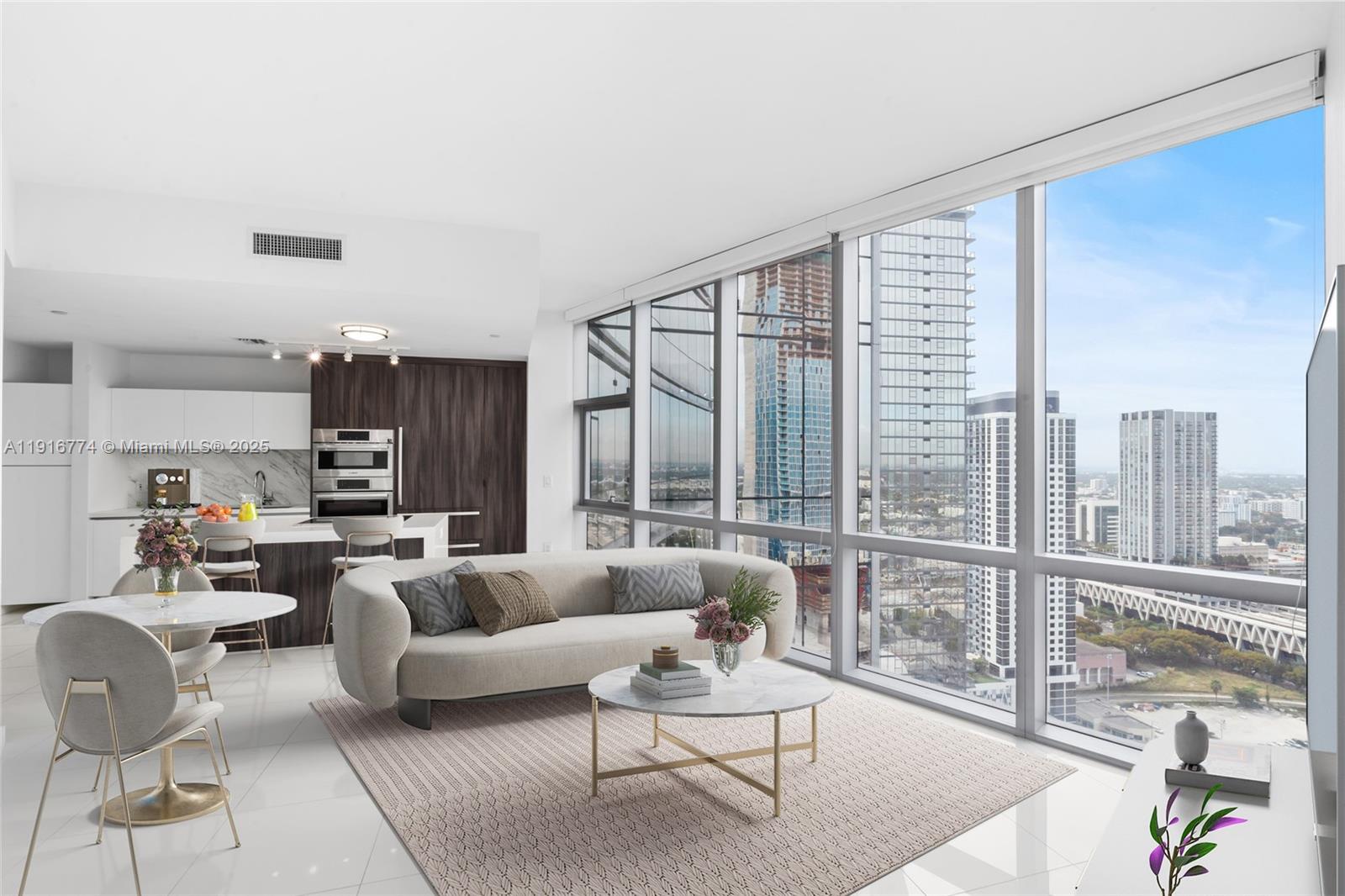 PARAMOUNT MIAMI WORLD - Residential