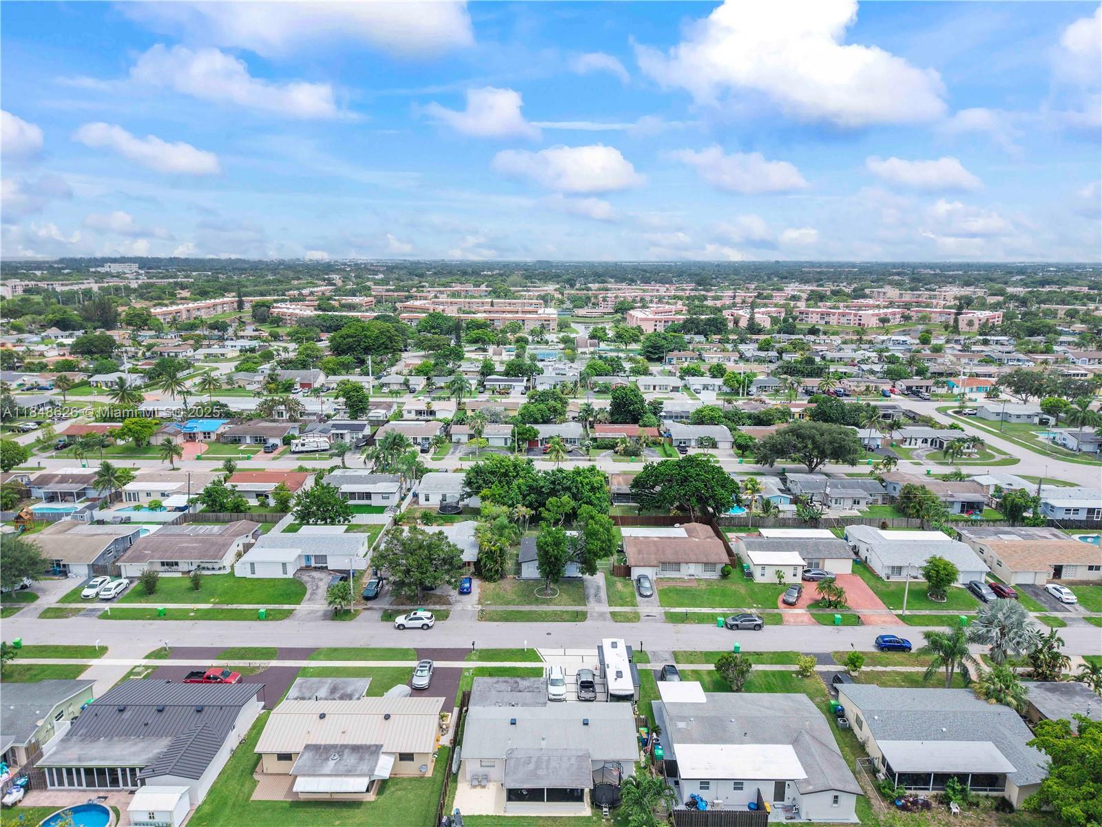 SUNRISE GOLF VILLAGE - Residential