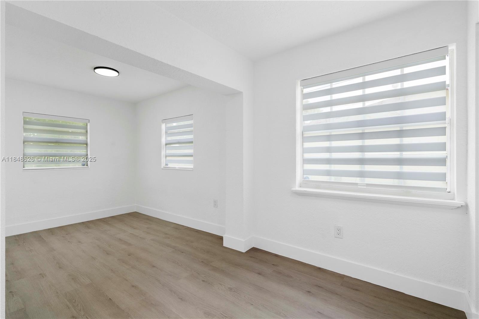 SUNRISE GOLF VILLAGE - Residential