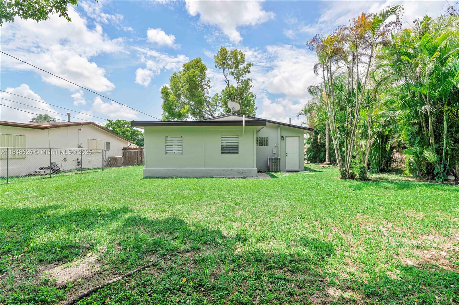 SUNRISE GOLF VILLAGE - Residential