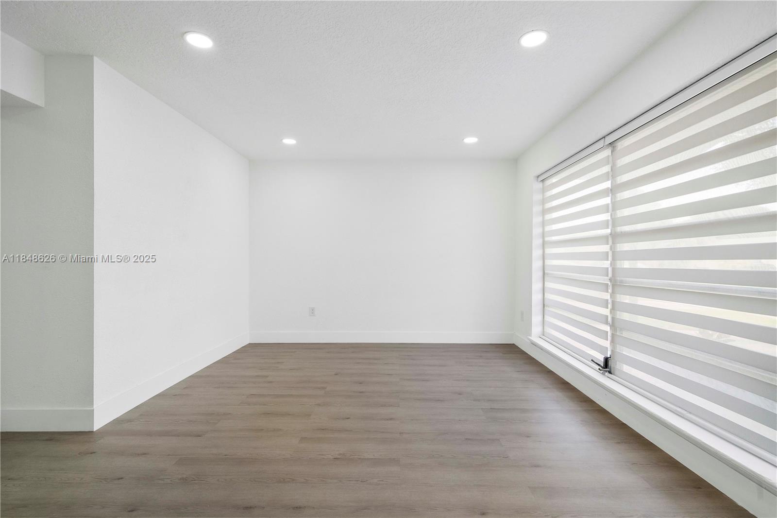 SUNRISE GOLF VILLAGE - Residential