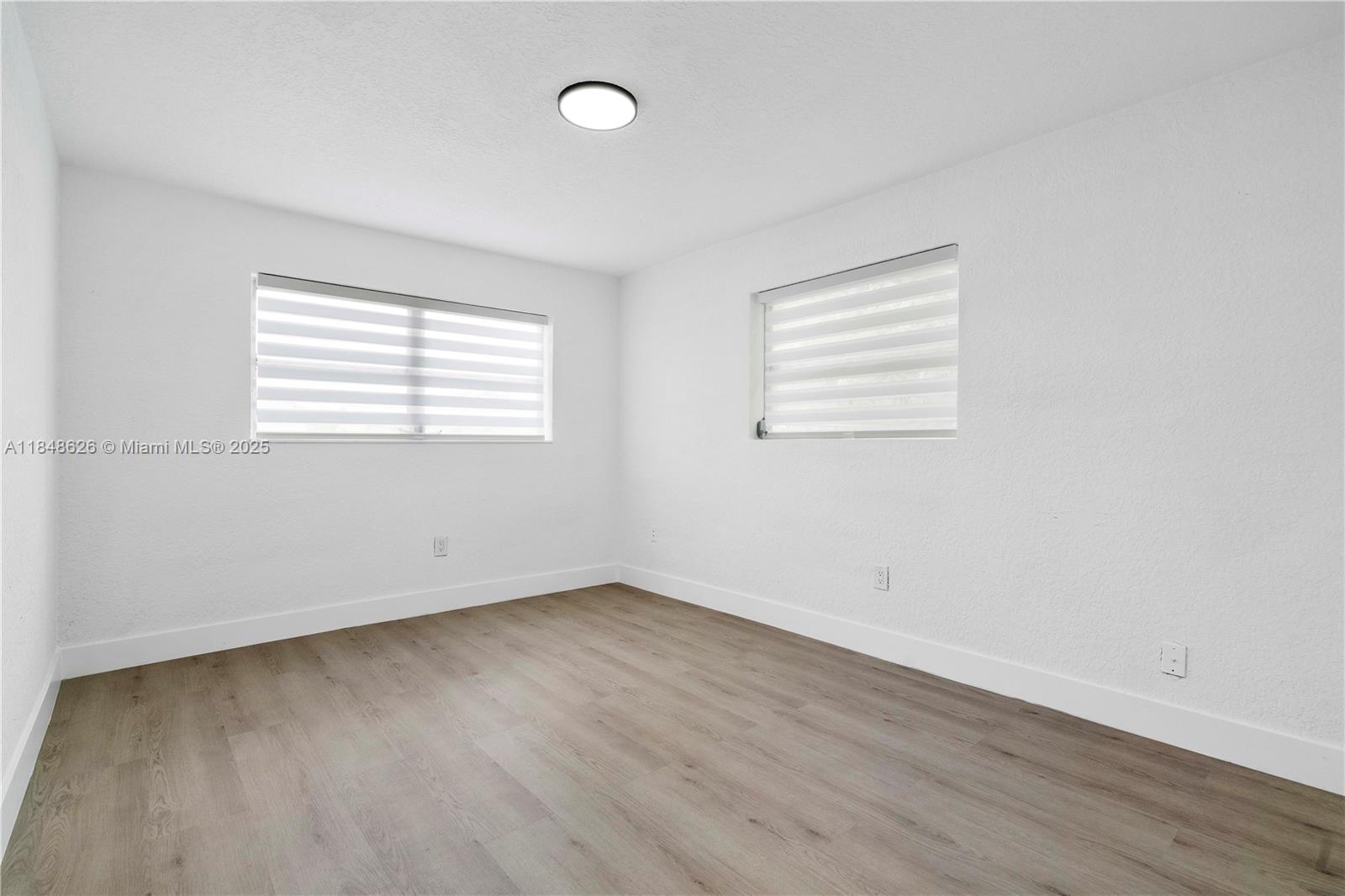 SUNRISE GOLF VILLAGE - Residential