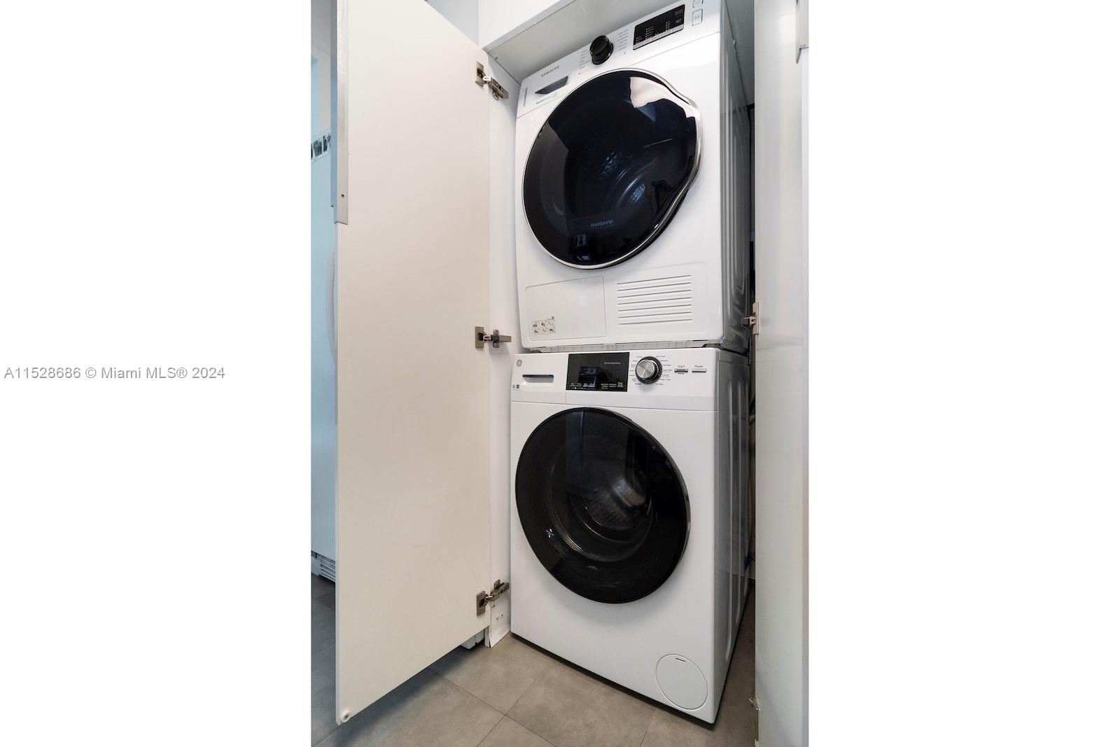 WAVE CONDO - Residential