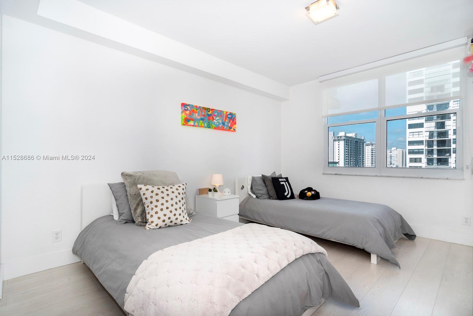 WAVE CONDO - Residential