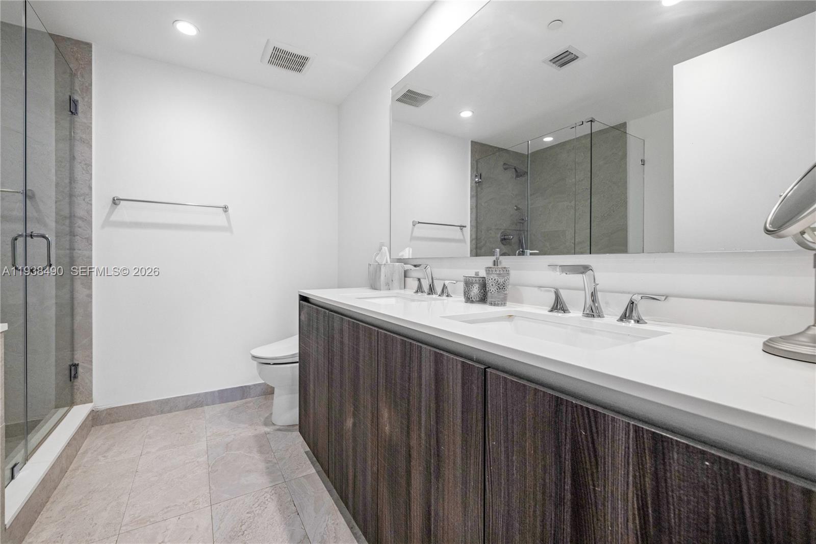 ARIA ON THE BAY CONDO - Residential Lease