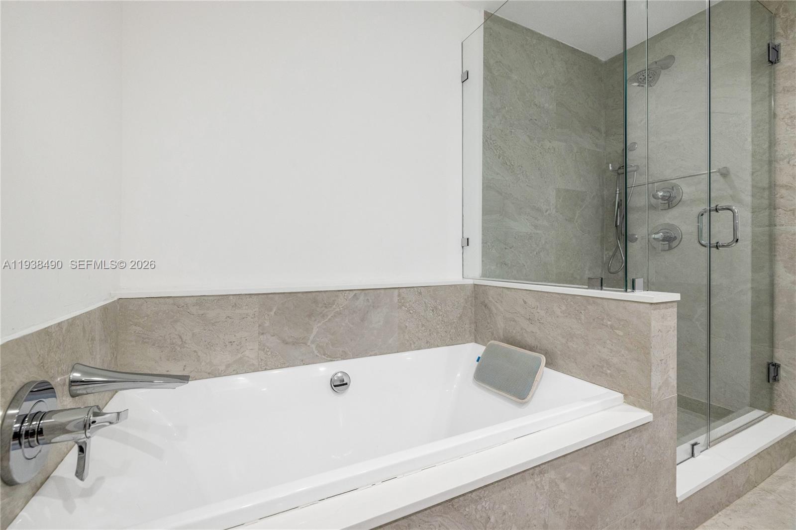 ARIA ON THE BAY CONDO - Residential Lease