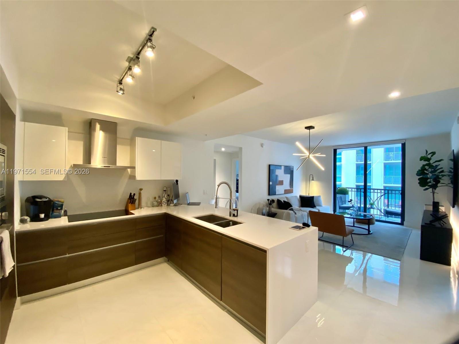 MERRICK MANOR CONDO - Residential