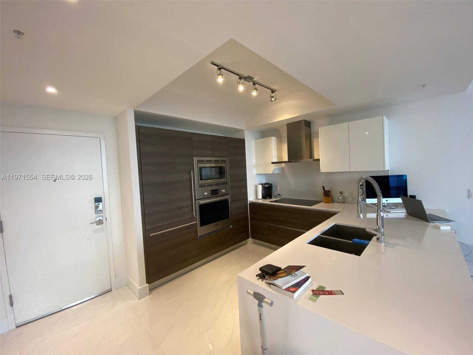 MERRICK MANOR CONDO - Residential