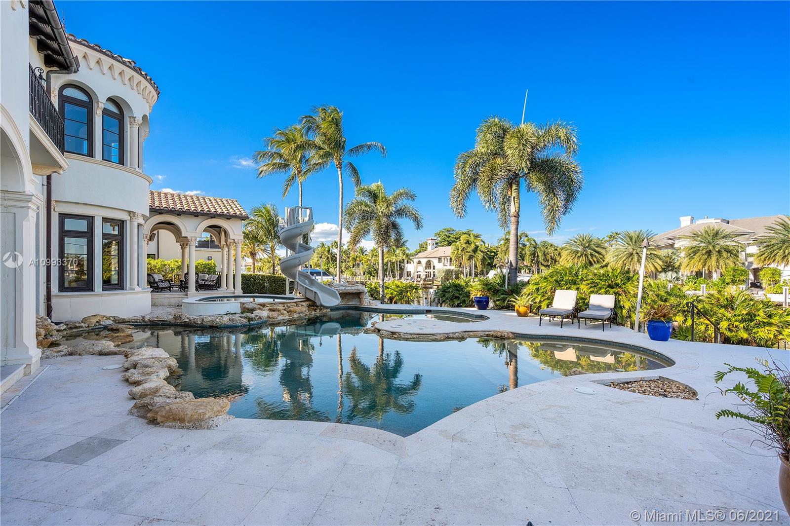 DEL LAGO ISLE - Residential