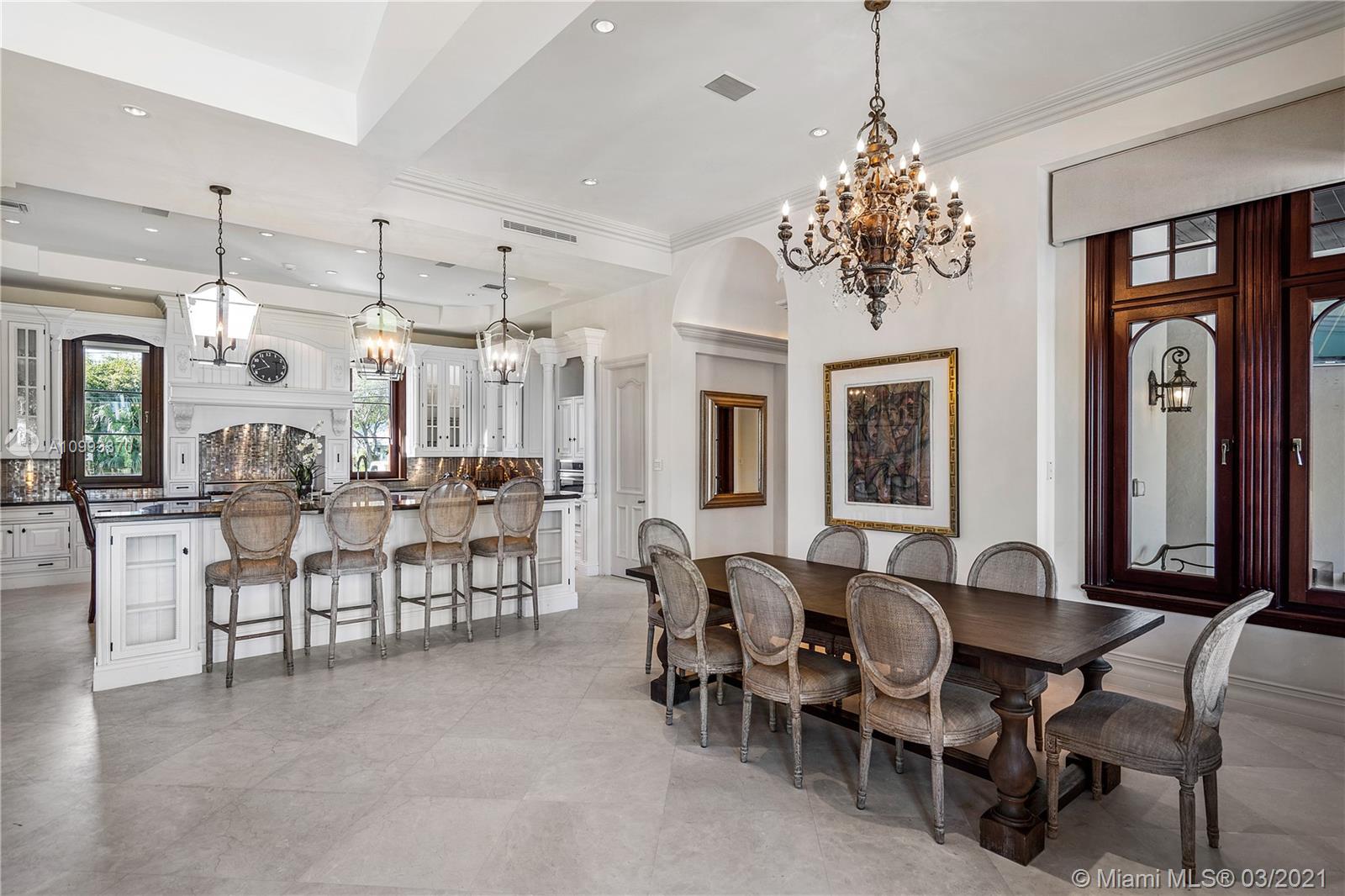 DEL LAGO ISLE - Residential