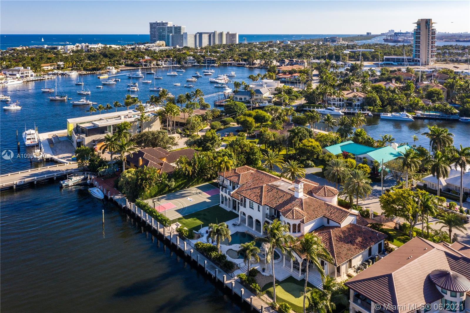 DEL LAGO ISLE - Residential