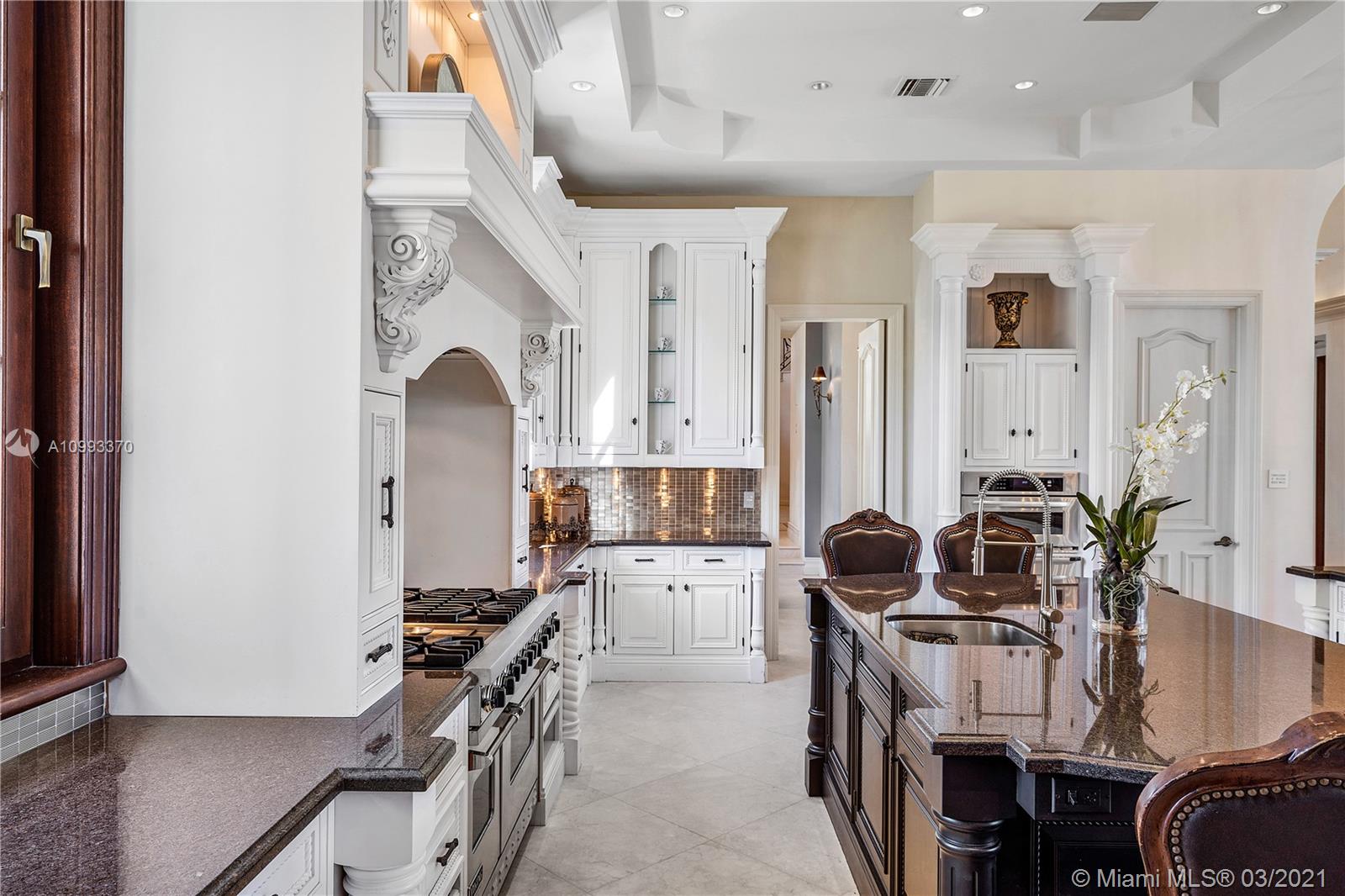 DEL LAGO ISLE - Residential