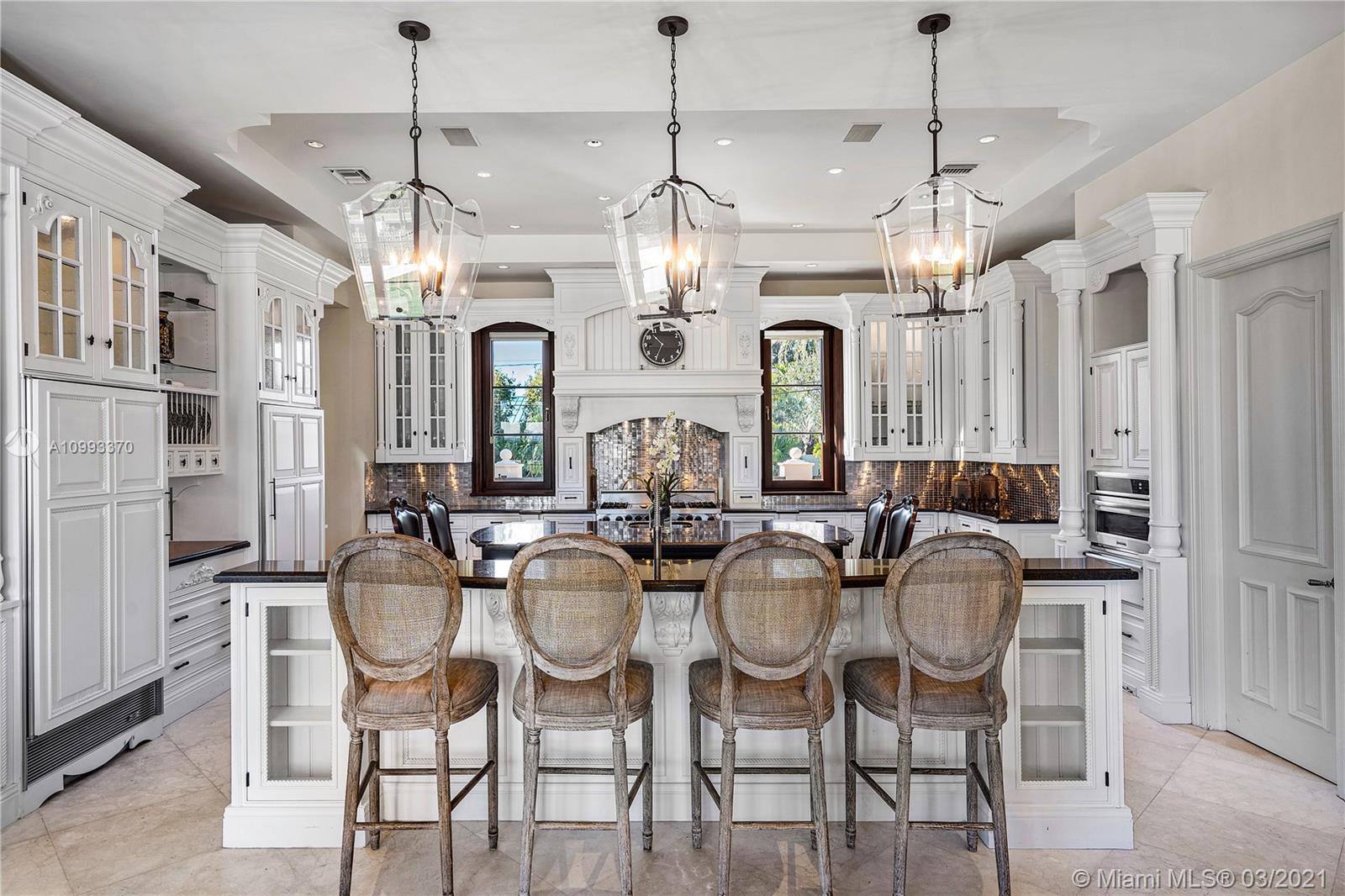 DEL LAGO ISLE - Residential