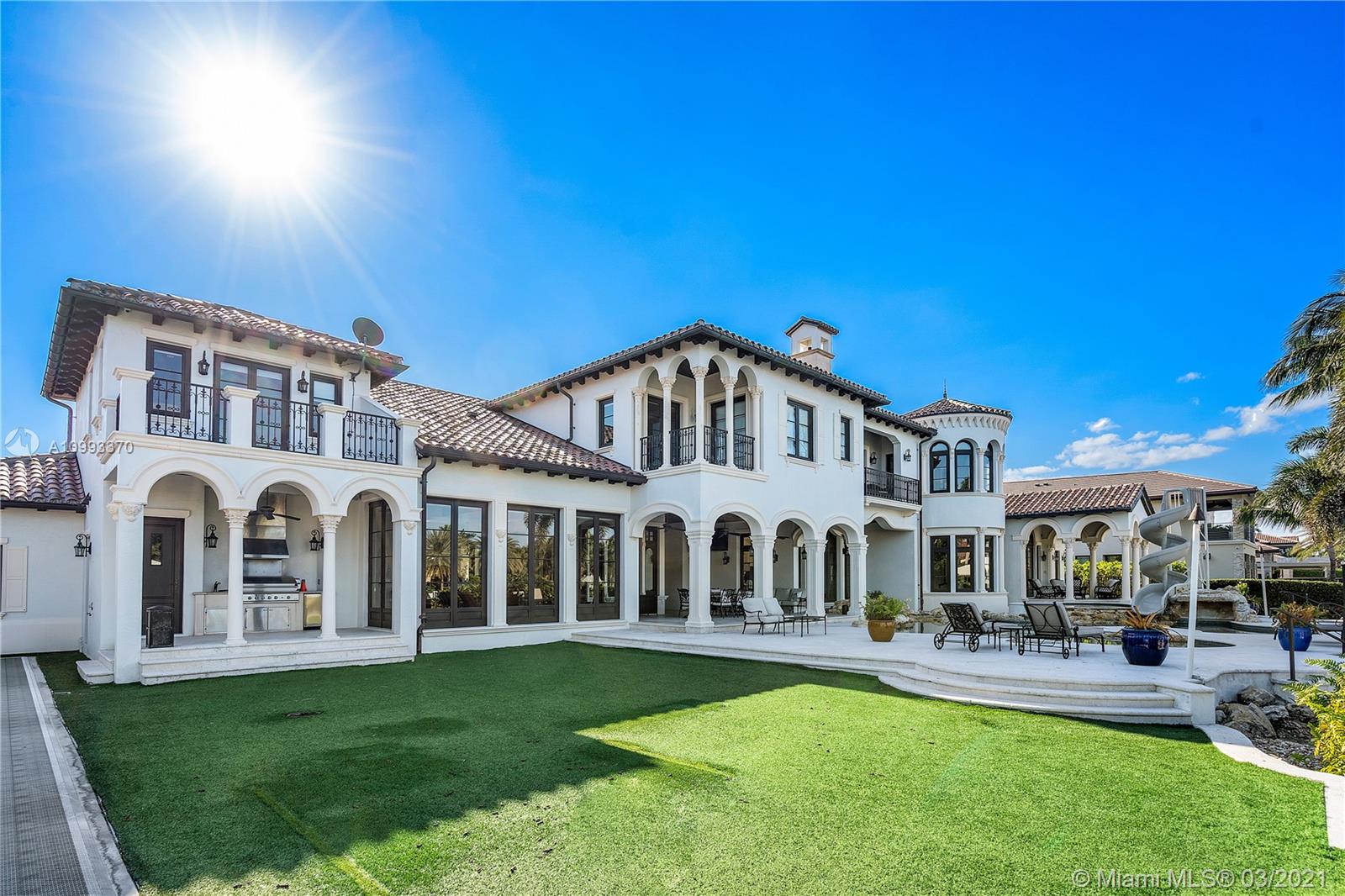 DEL LAGO ISLE - Residential