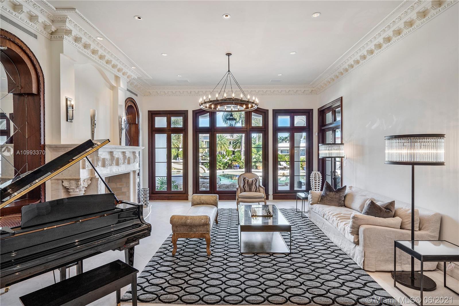 DEL LAGO ISLE - Residential