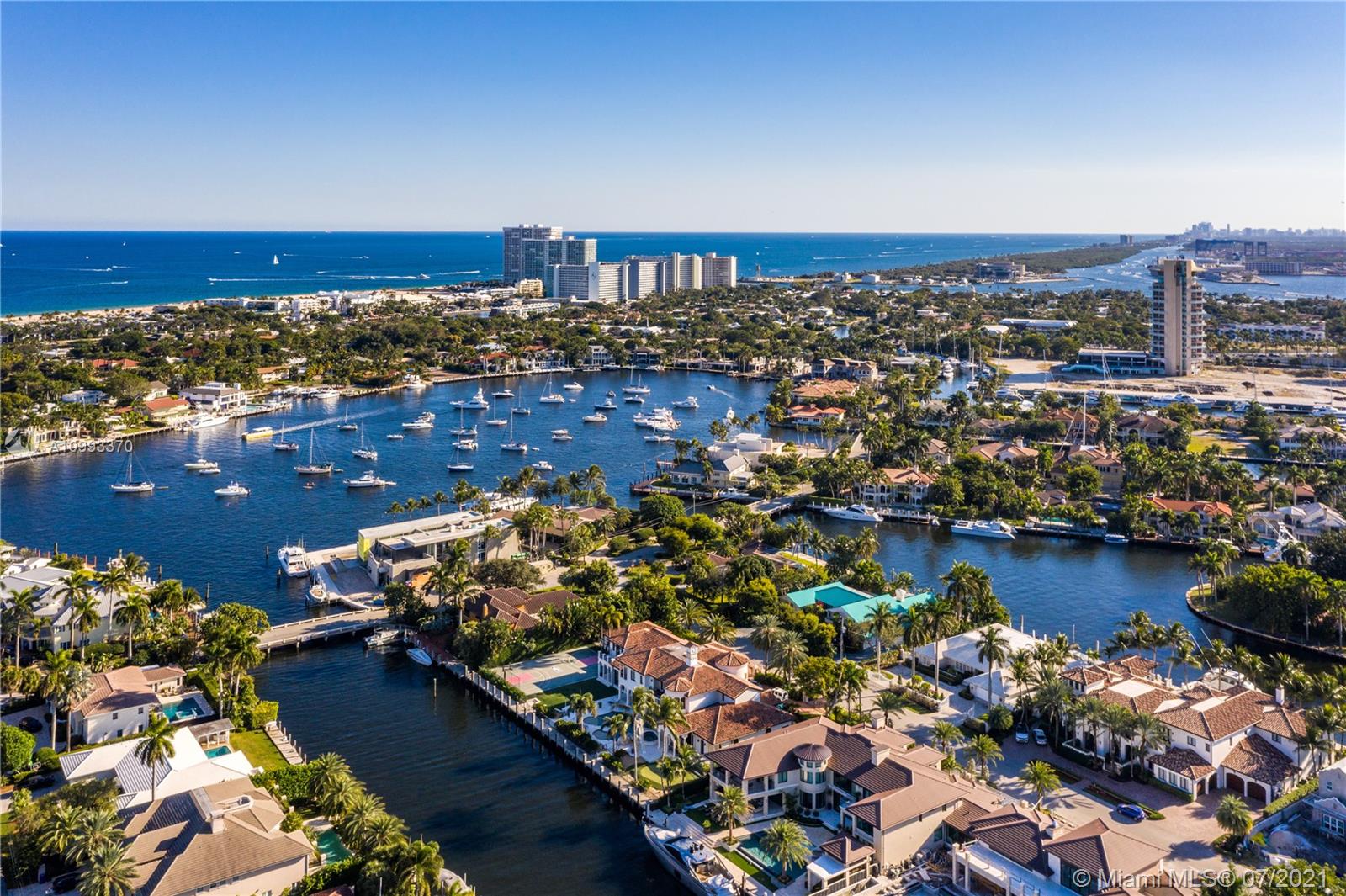 DEL LAGO ISLE - Residential