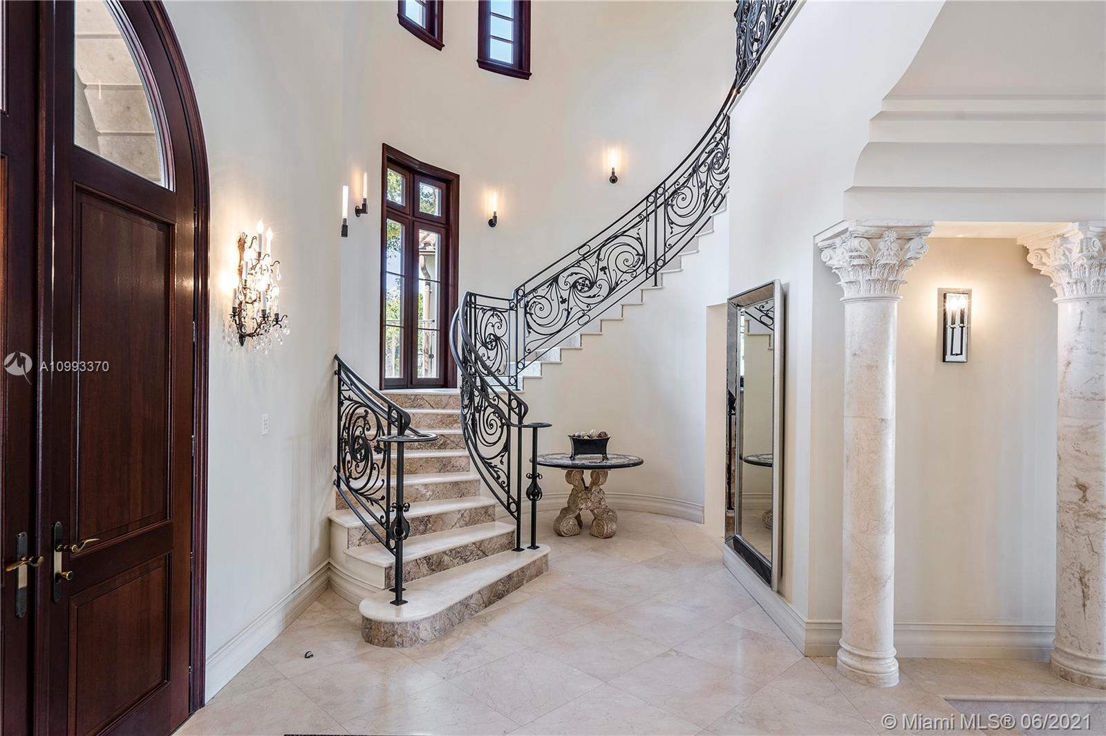 DEL LAGO ISLE - Residential