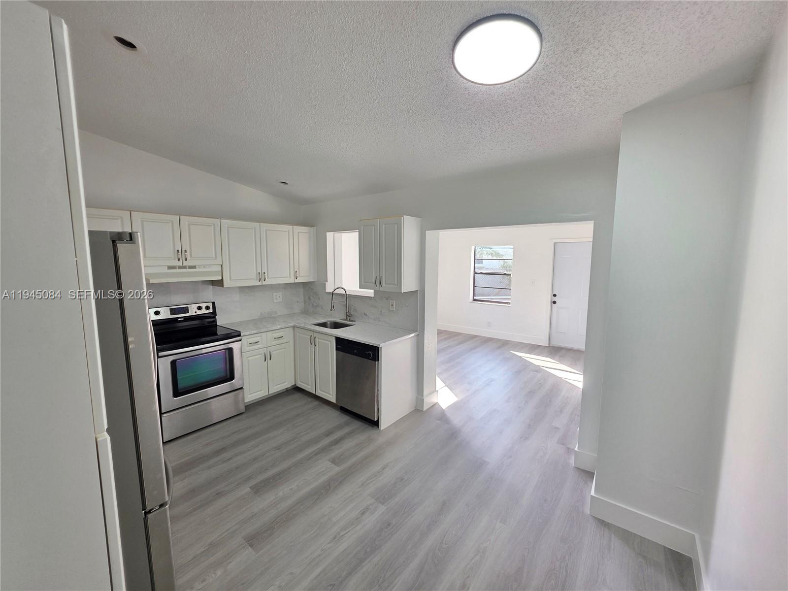 PARKWOOD HOMES - Residential