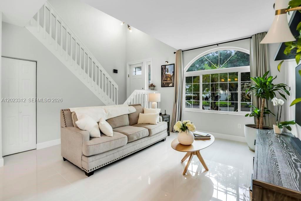 TOWNGATE - Residential