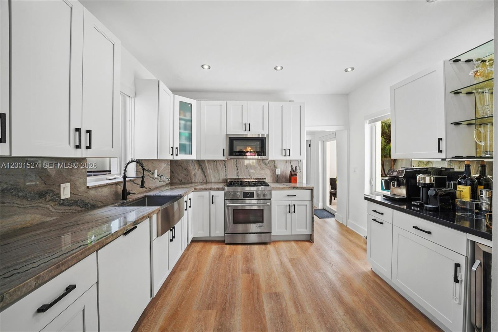 BEACH VIEW SUB - Residential Lease