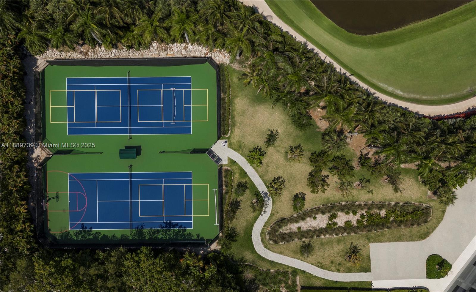 DIPLOMAT GOLF ESTATES - Residential