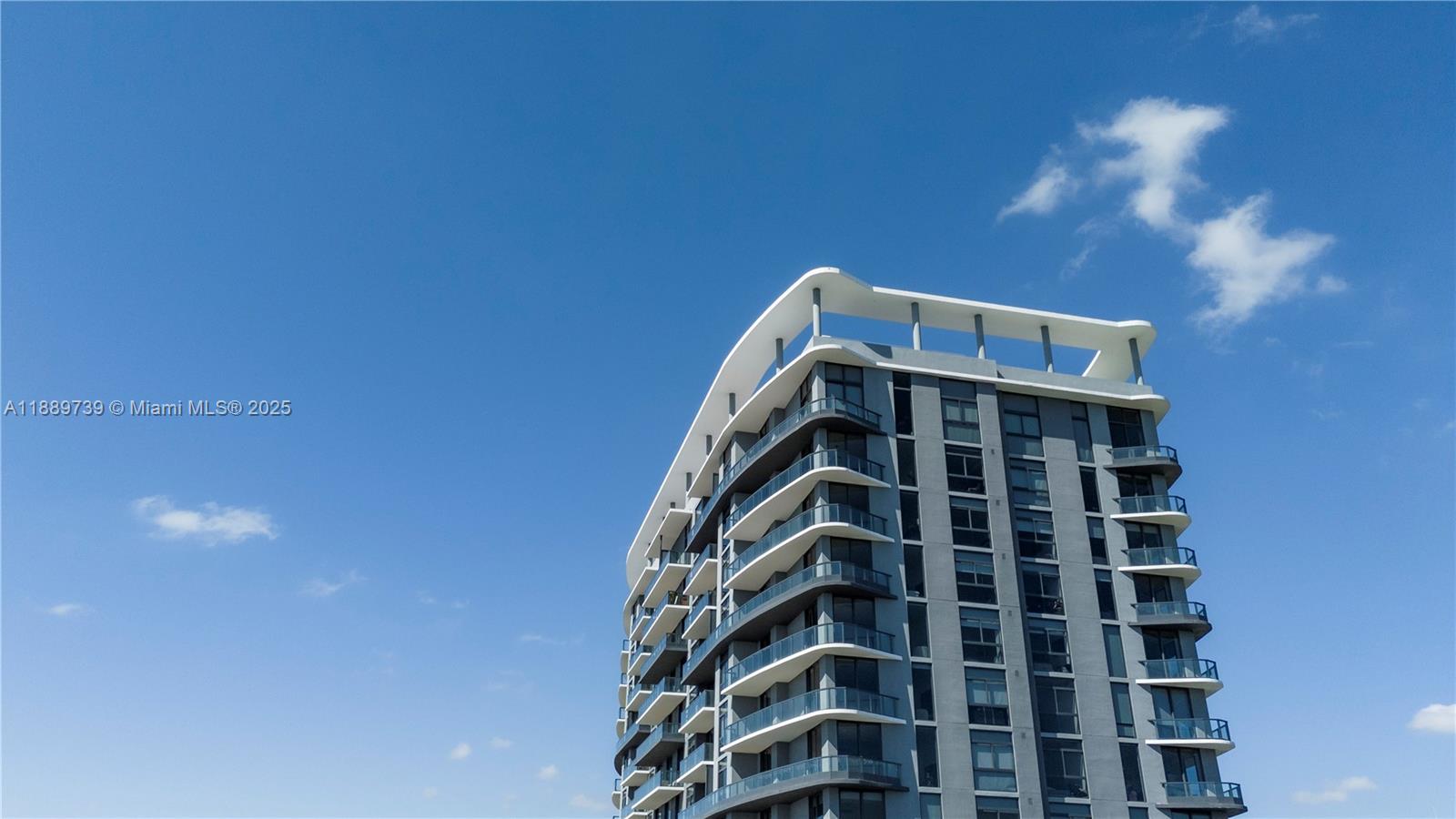 DIPLOMAT GOLF ESTATES - Residential