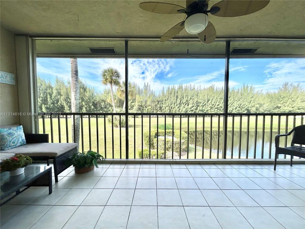Photo of 202 Pinecrest Cir #D, Jupiter, FL 33458 (MLS # A11314616)