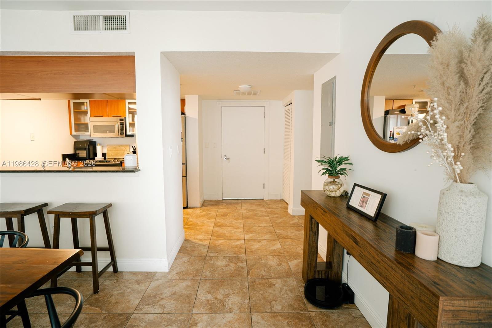 1800 CLUB CONDO - Residential