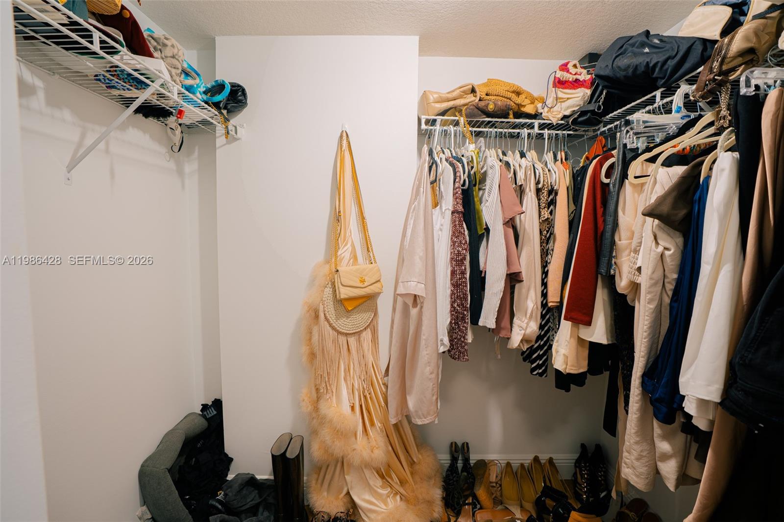 1800 CLUB CONDO - Residential