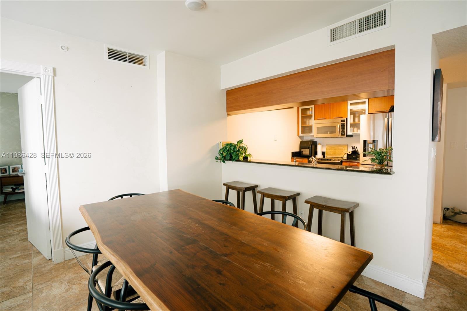 1800 CLUB CONDO - Residential