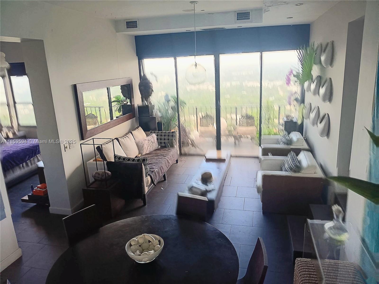 THE PALM BAY YACHT CLUB C - Residential