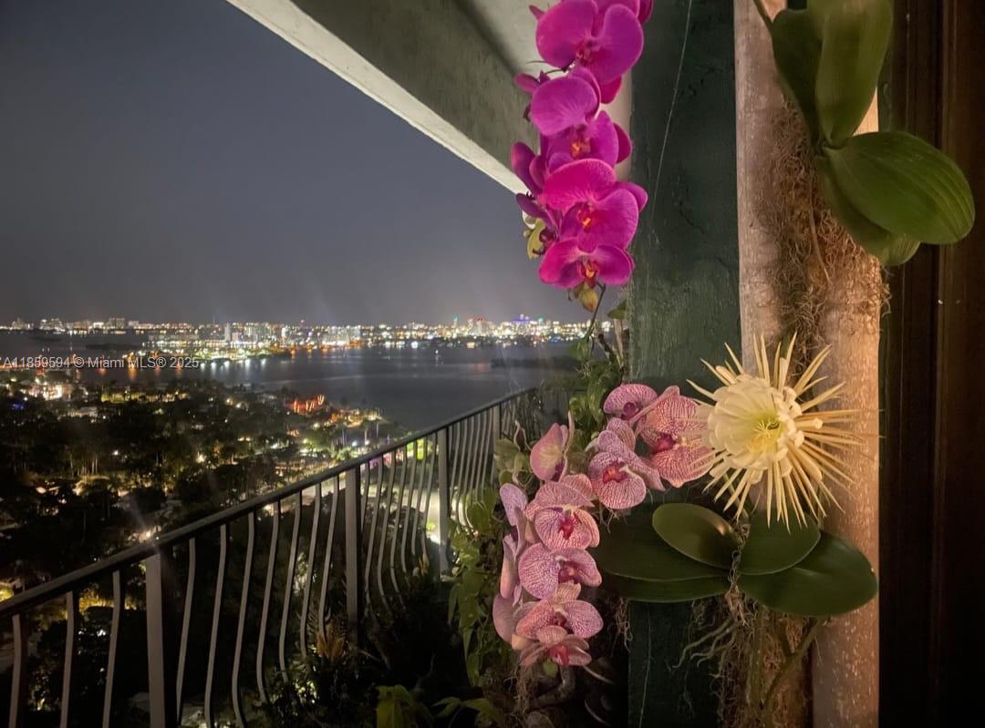 THE PALM BAY YACHT CLUB C - Residential