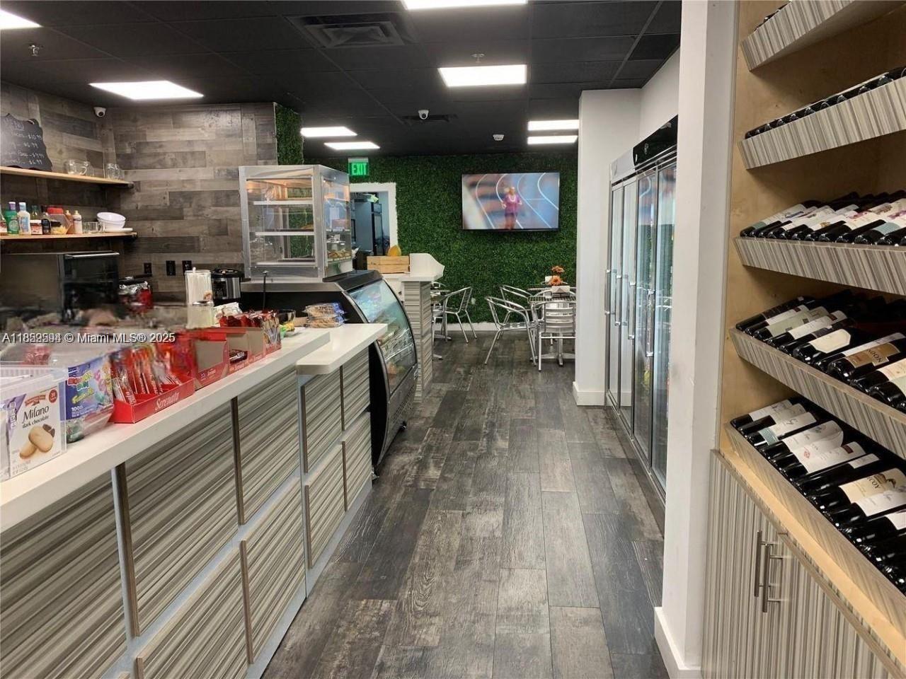 THE PALM BAY YACHT CLUB C - Residential