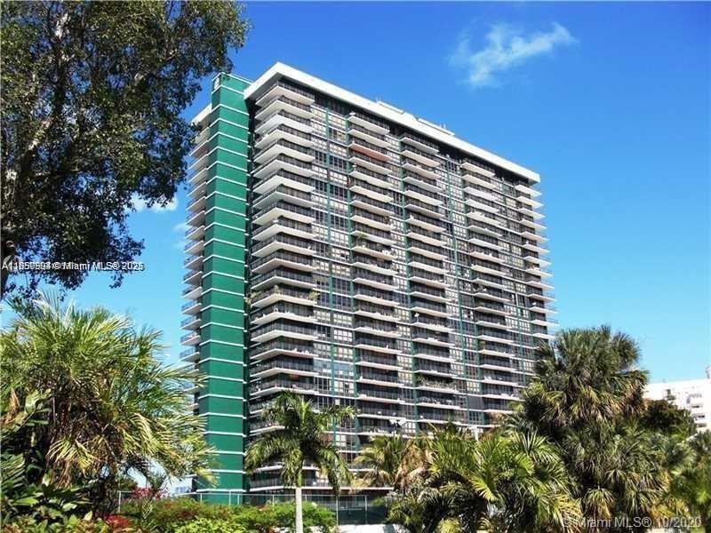 THE PALM BAY YACHT CLUB C - Residential