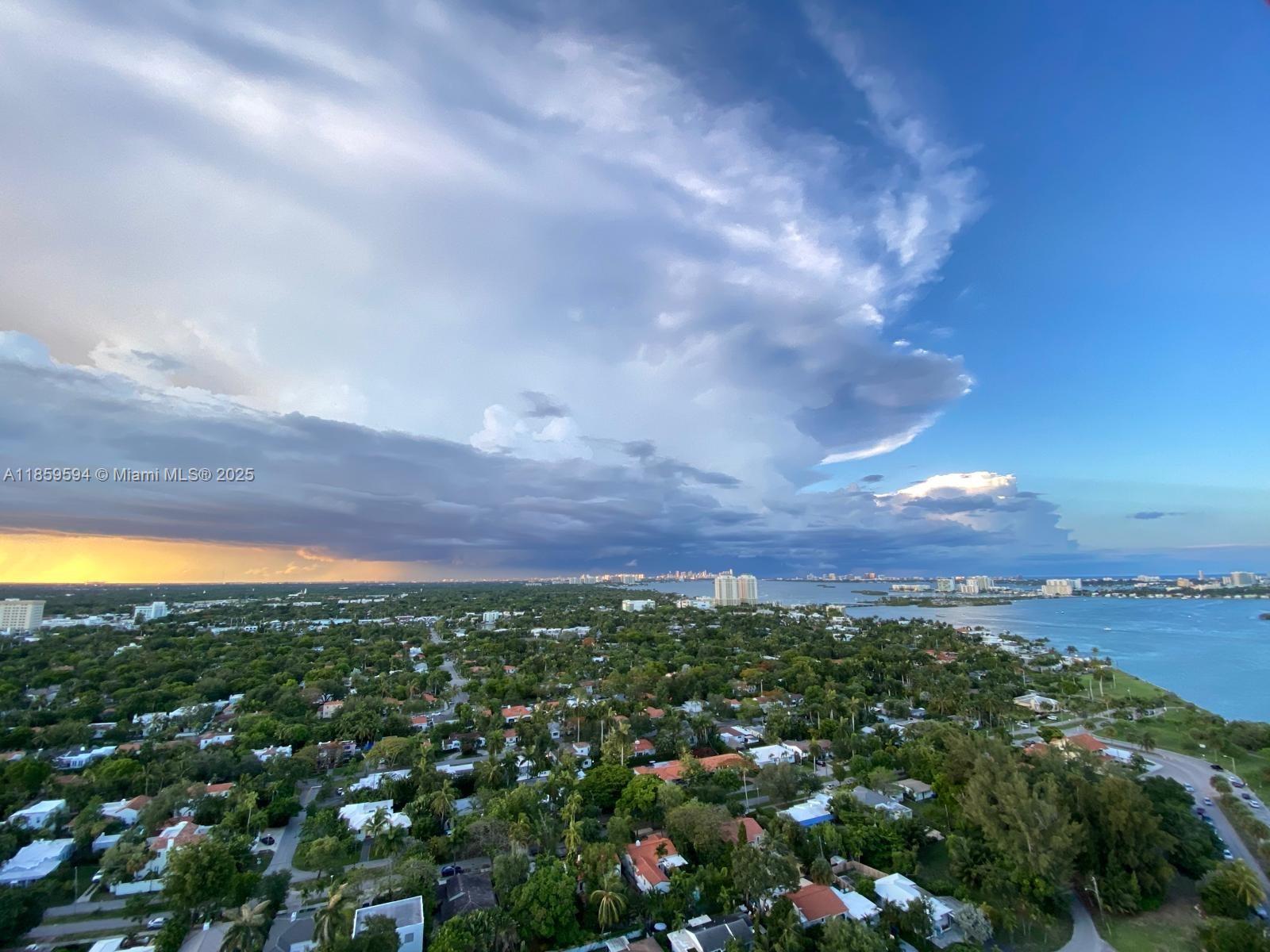 THE PALM BAY YACHT CLUB C - Residential