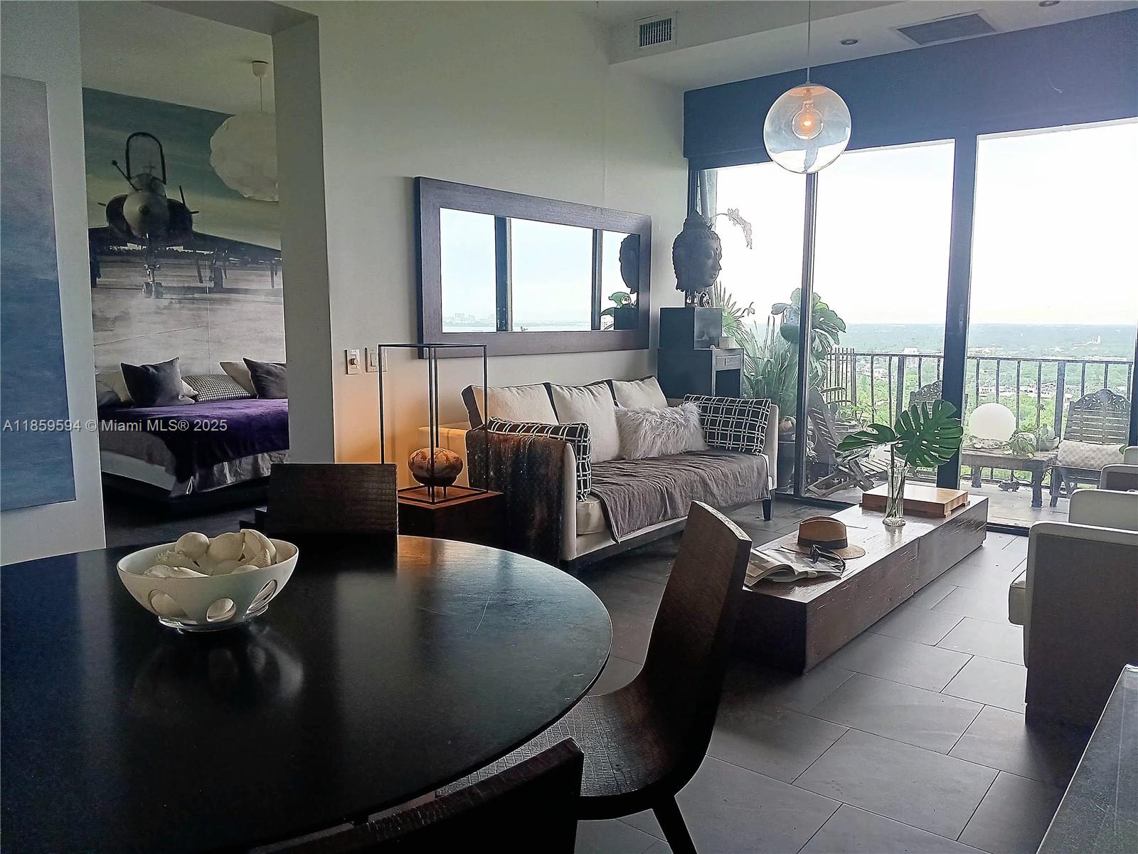 THE PALM BAY YACHT CLUB C - Residential