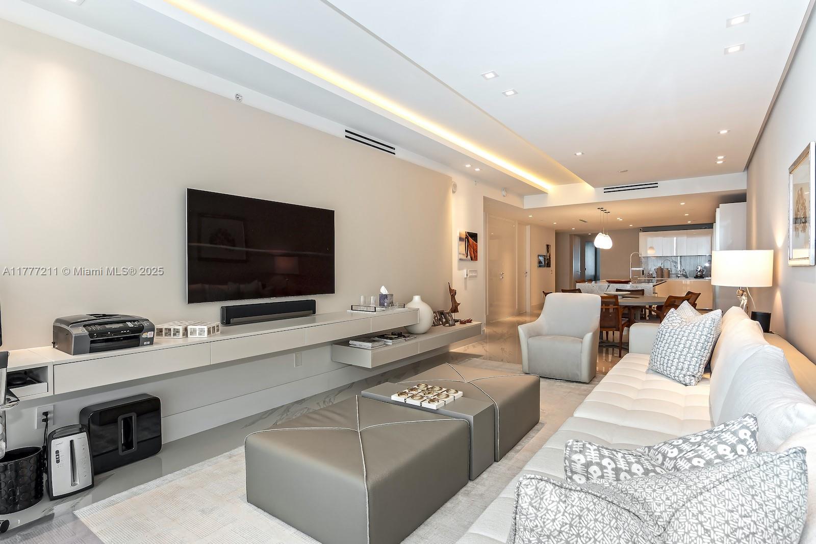 OCEANA BAL HARBOUR CONDO - Residential